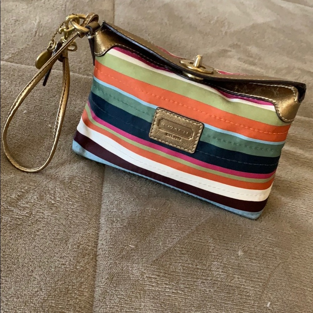 Coach wristlet 🔥 HOT DEAL 🔥